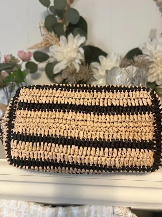 a new day Natural and Black Woven Shoulder Bag - Picture 2 of 9